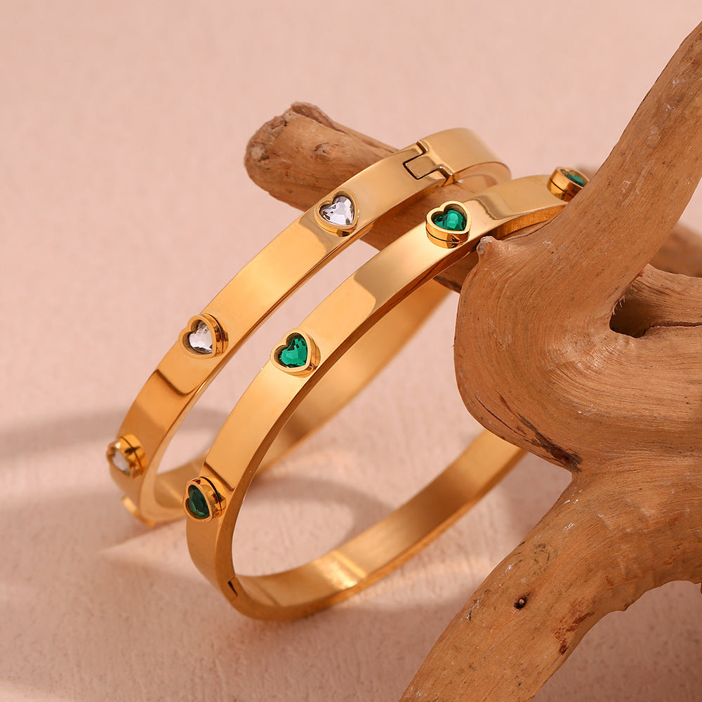 Bracelet Jonc en Acier Inoxydable Doré avec Cœurs Scintillants