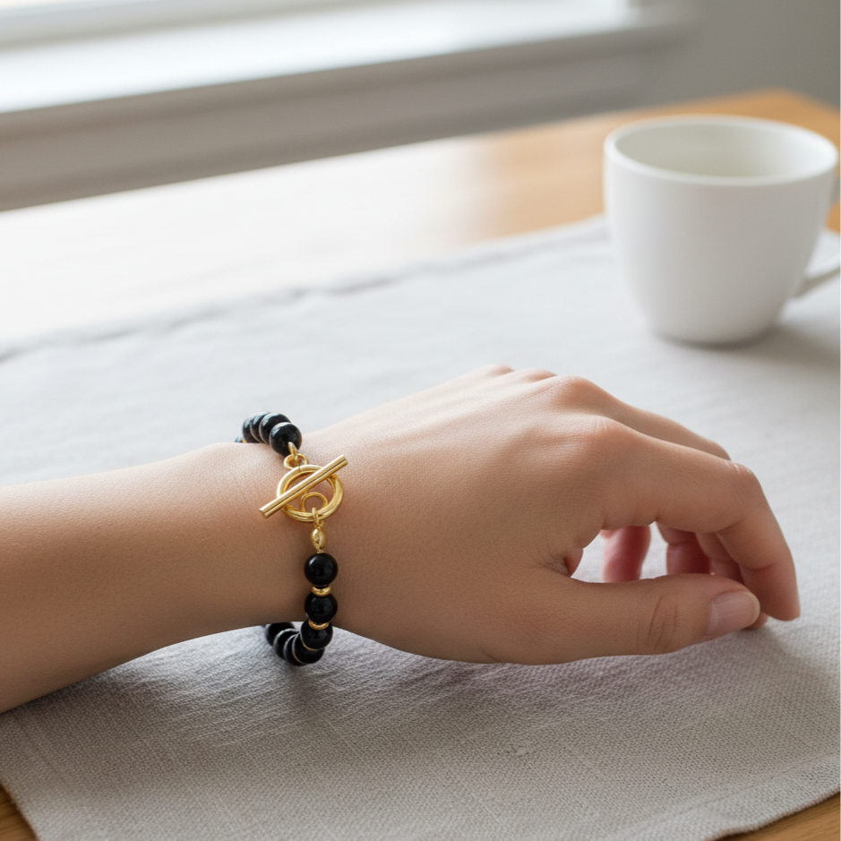 Bracelet CIRCE – Tourmaline & Acier Inox Plaqué Or 18K | Bijou Énergétique & Élégant